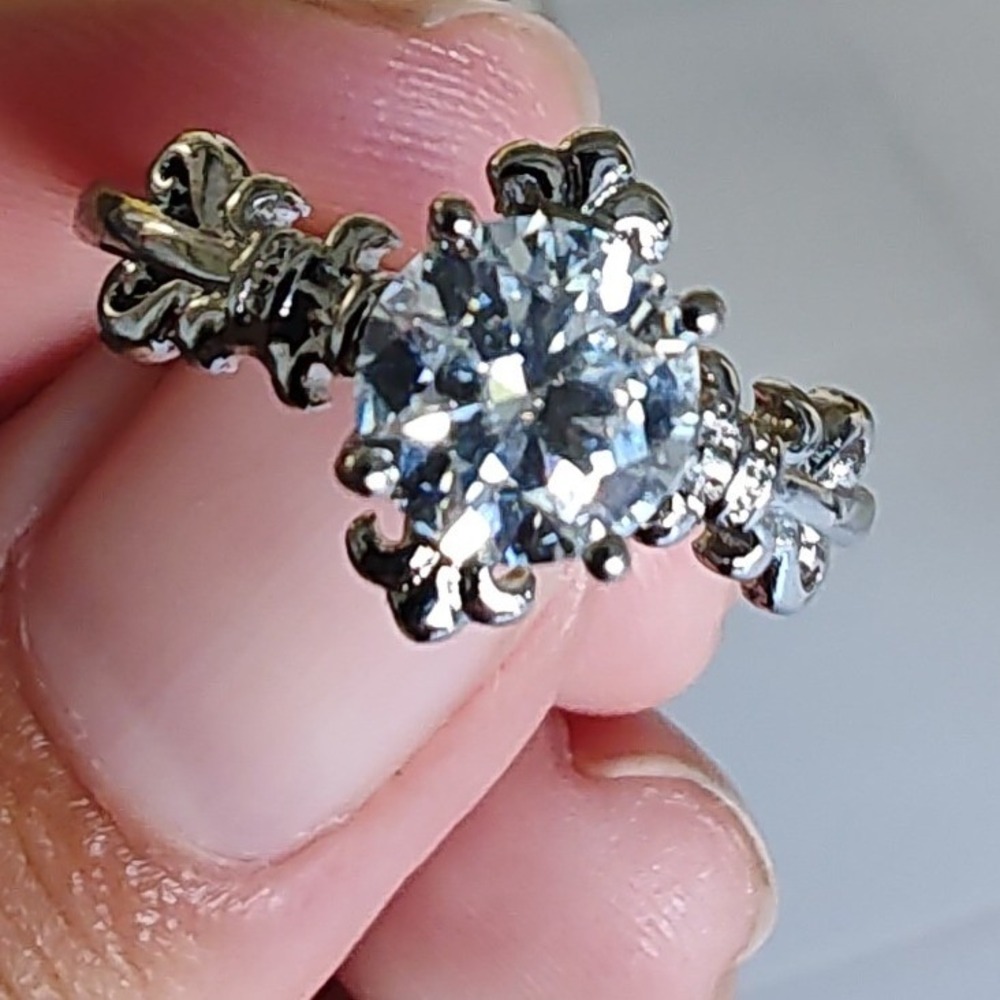 Solitaire Ring Fleur De Lis Silver Tone Adjustable Clear Stone Round Cut Ornate - Picture 2 of 3